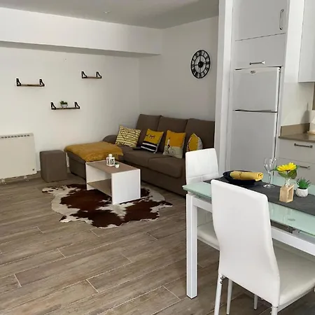 Vakantiehuis La Casita Alere In Playa With Patio And Barbecue Carnota